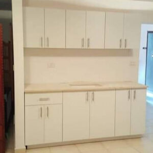 מטבח 2 מטר תחתון + 2 מטר עליון וכולל שיש וכיור