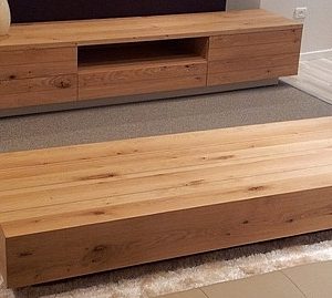 מזנון + שולחן דגם הונג קונג מעץ אלון מבוקע